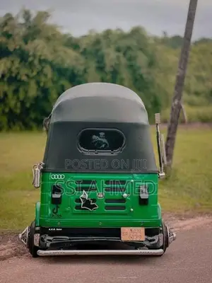 Bajaj RE 4 Storke 2014