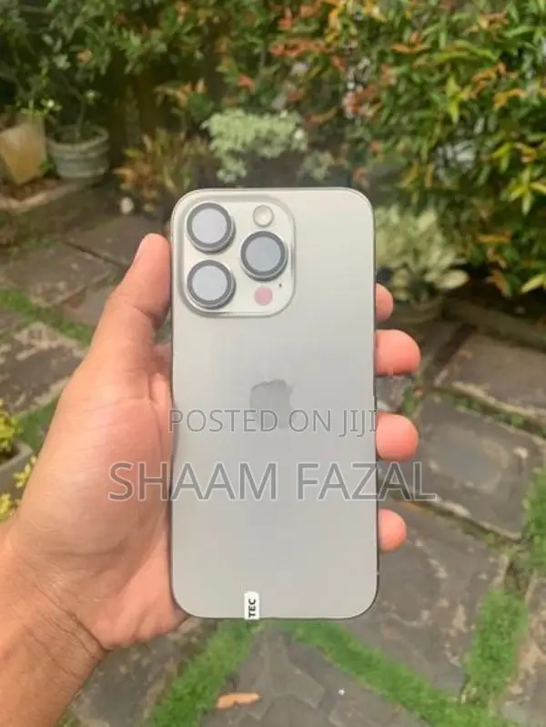 Apple iPhone 15 Pro (Used)