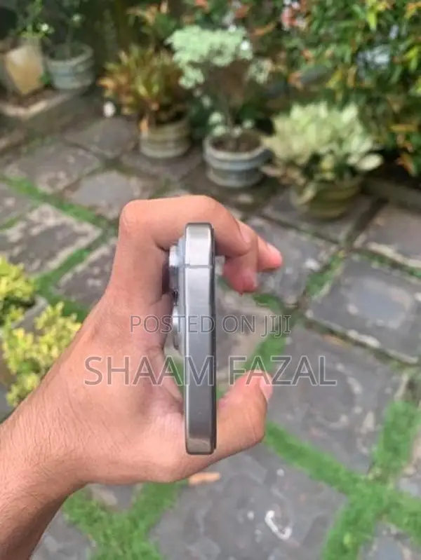 Apple iPhone 15 Pro (Used)