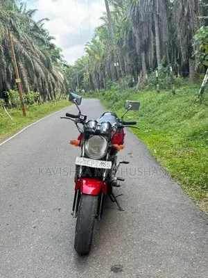 Honda Hornet 2004