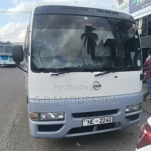 Nissan Civilian 2009