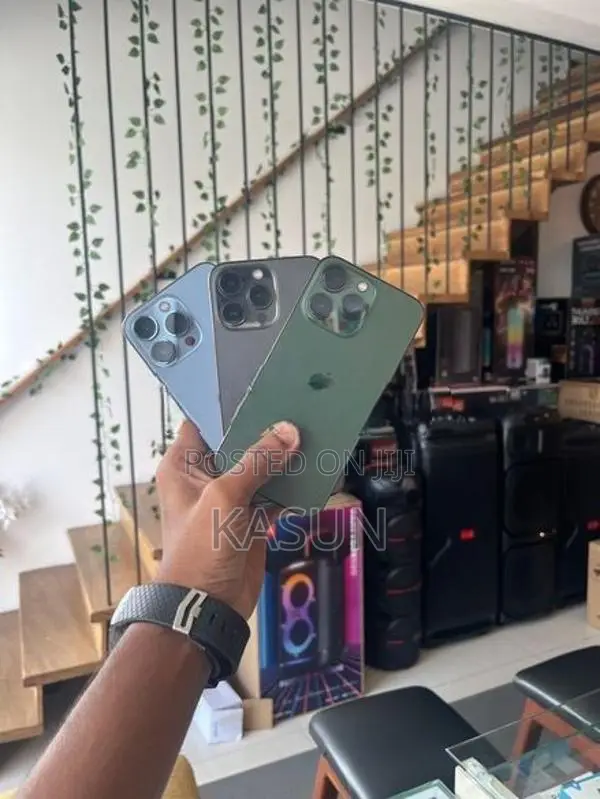 Apple iPhone 13 Pro 128GB (Used)