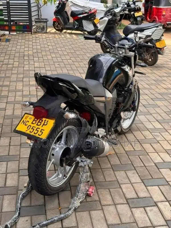 Yamaha FZS V1 2014