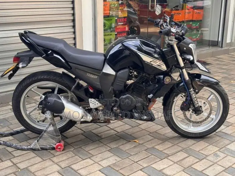 Yamaha FZS V1 2014