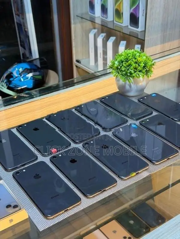 Apple iPhone 8 64GB (Used)