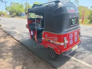 Bajaj RE 2011