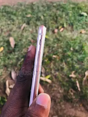 Apple iPhone 8 (Used)