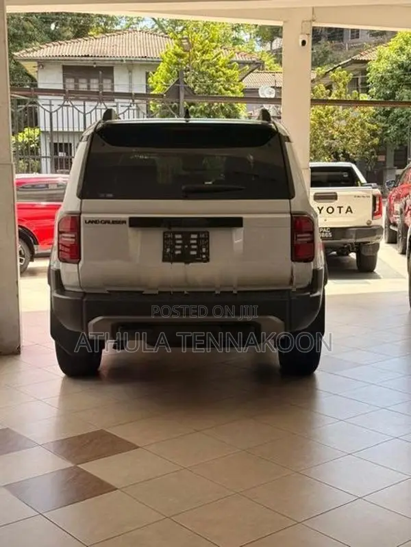 Toyota Land Cruiser ZX Diesel 2025