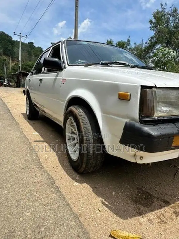 Nissan Sunny 1982