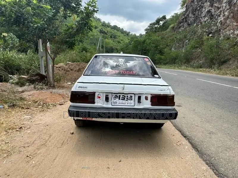 Nissan Sunny 1982