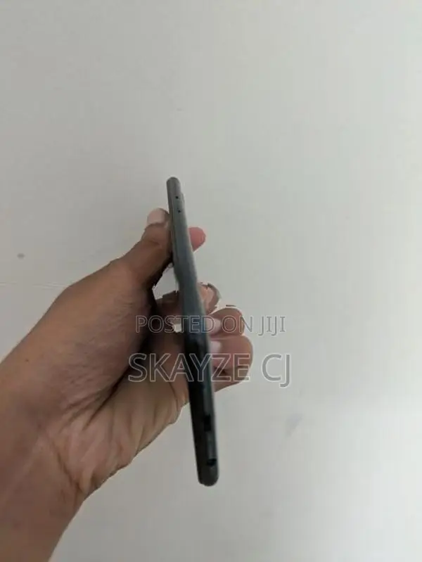 Samsung Galaxy A10 (Used)