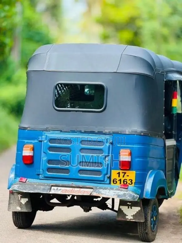 Bajaj RE 1990