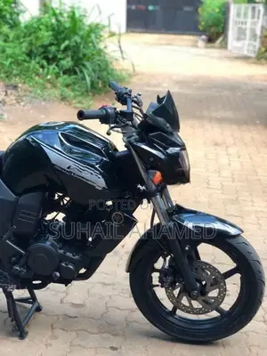 Yamaha FZ S 2015