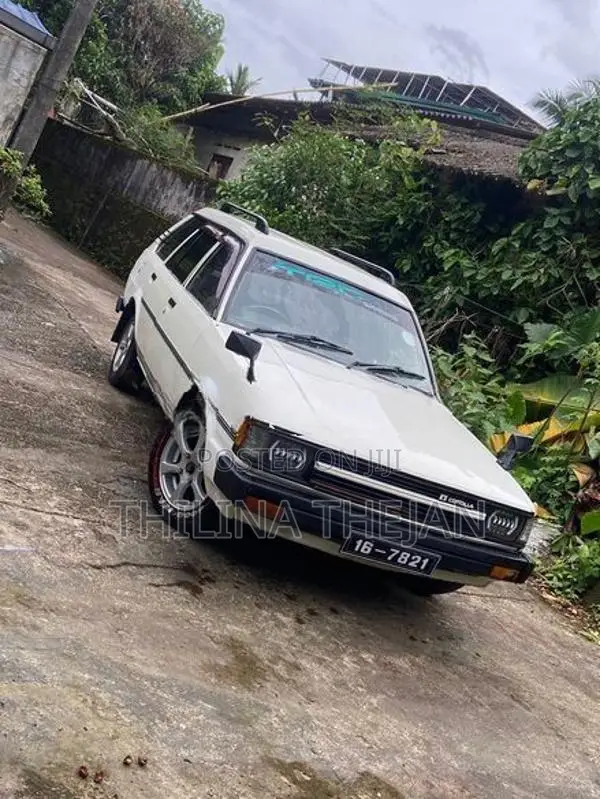 Toyota Corolla DX 1986
