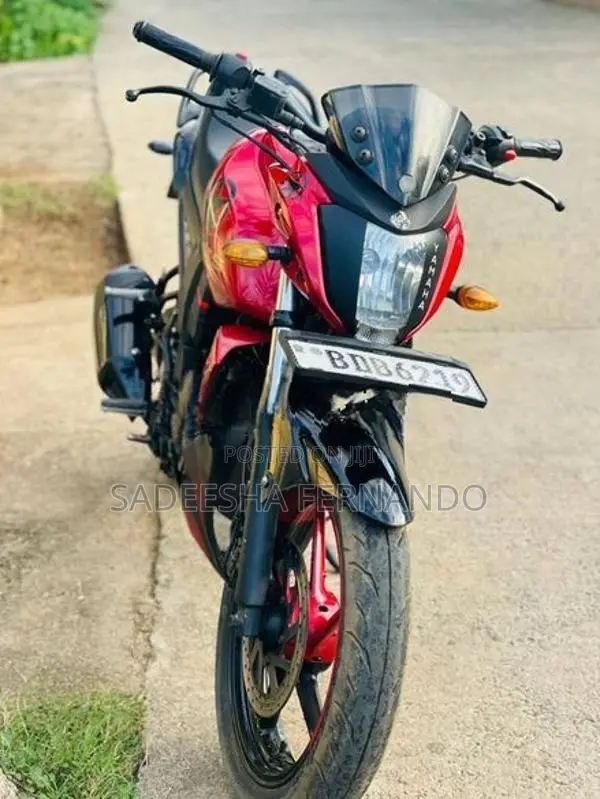 Yamaha FZ 2015
