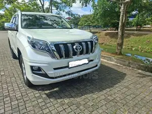 Toyota Land Cruiser Prado TX 150 6 fwd 2015