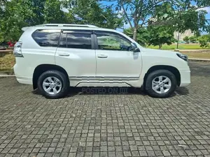 Toyota Land Cruiser Prado TX 150 6 fwd 2015