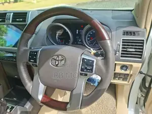 Toyota Land Cruiser Prado TX 150 6 fwd 2015