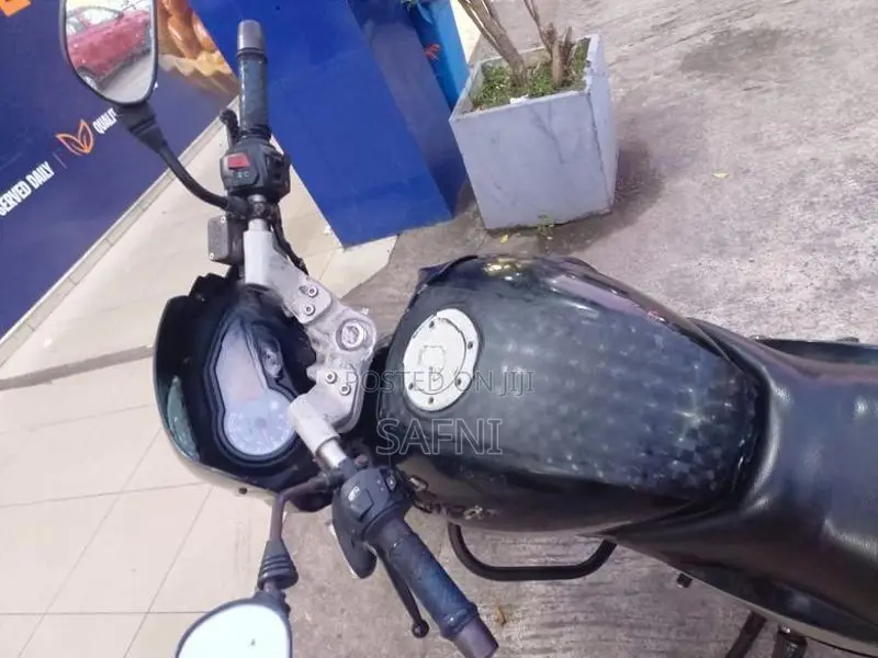 Bajaj Pulsar 150 2011