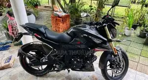Bajaj Pulsar N160 2025