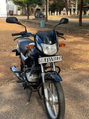 Bajaj CT100 2019
