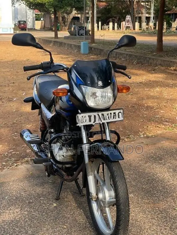 Bajaj CT100 2019