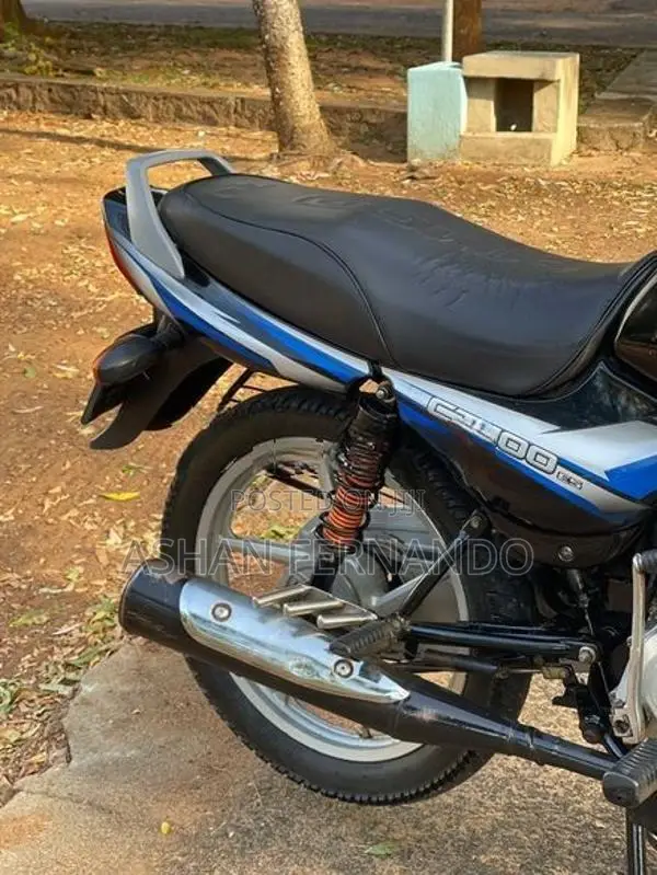 Bajaj CT100 2019