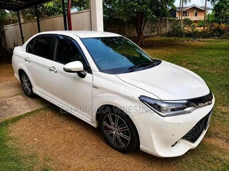 Toyota Axio 2016