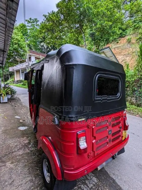 Bajaj RE 2020