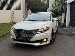 Toyota Premio 2016