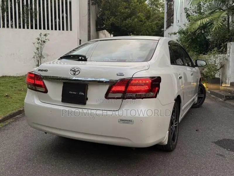 Toyota Premio 2016