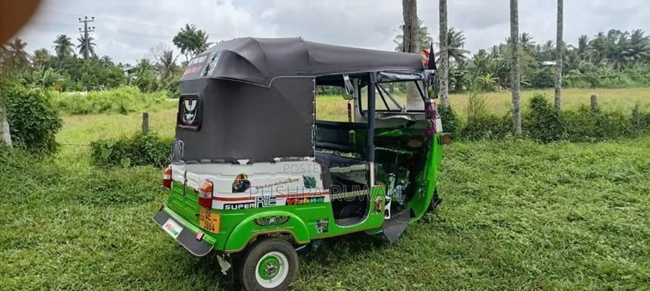 Bajaj RE 2006