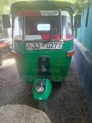 Bajaj RE 2006