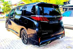 Toyota Alphard Executive Lounge 2025