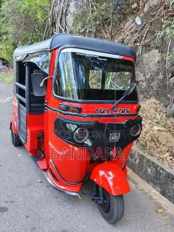 Bajaj RE FL 2016