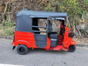 Bajaj RE FL 2016