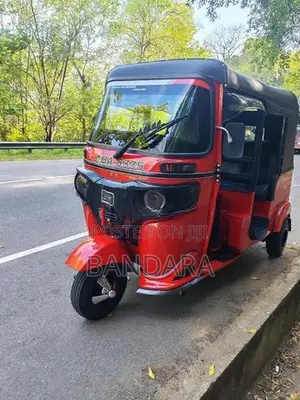 Bajaj RE FL 2016