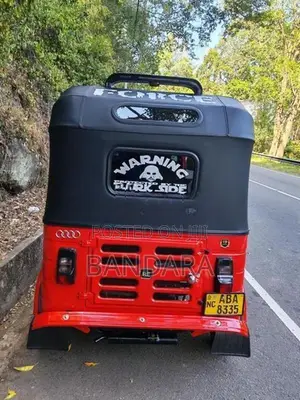Bajaj RE FL 2016