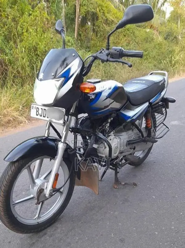 Bajaj CT100 ES 2023