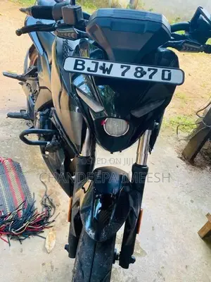 Bajaj Pulsar N160 2025