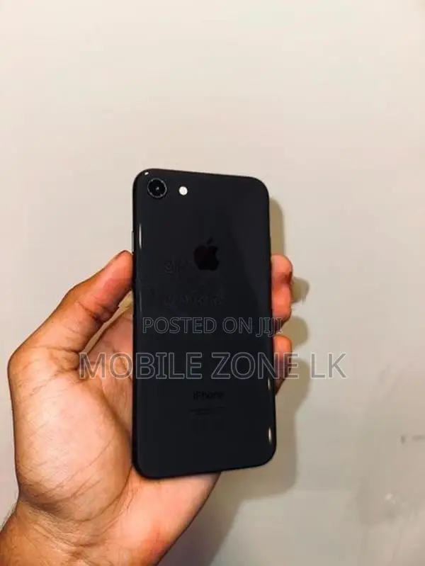 Apple iPhone 8 (Used)
