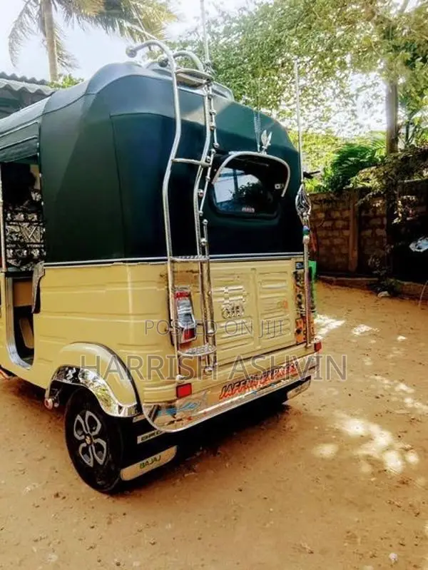 Bajaj RE 2003