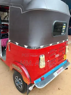Bajaj RE 2006