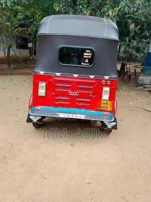 Bajaj RE 2006
