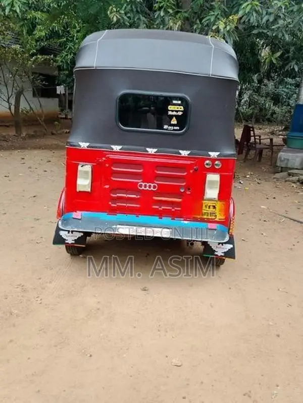 Bajaj RE 2006