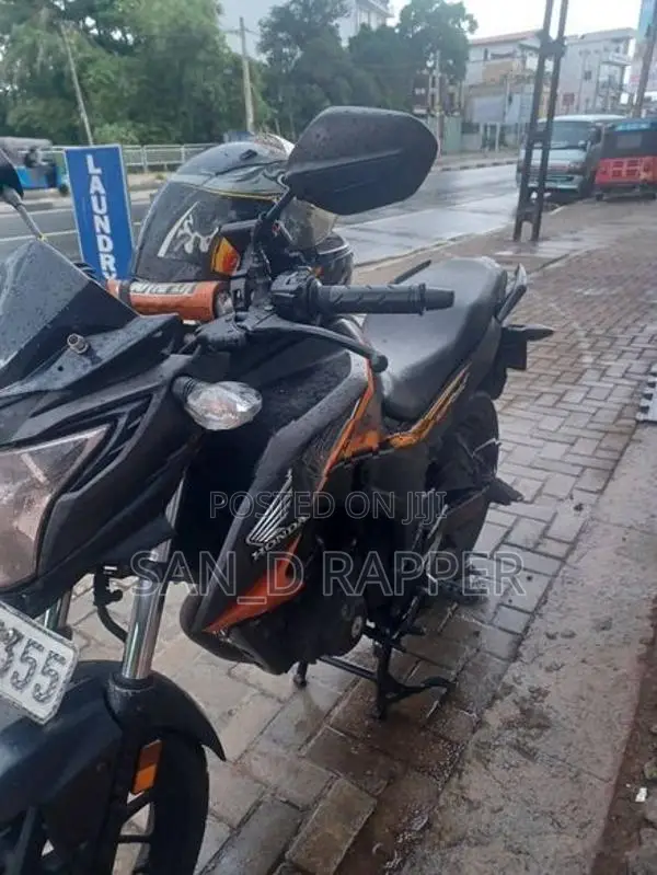Honda CB Hornet Single Disk 2016