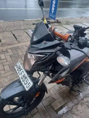Honda CB Hornet Single Disk 2016