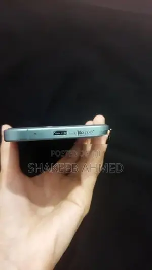 Apple iPhone 16 (Used)