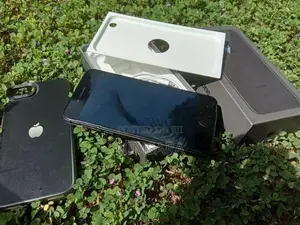 Apple iPhone 8 (Used)