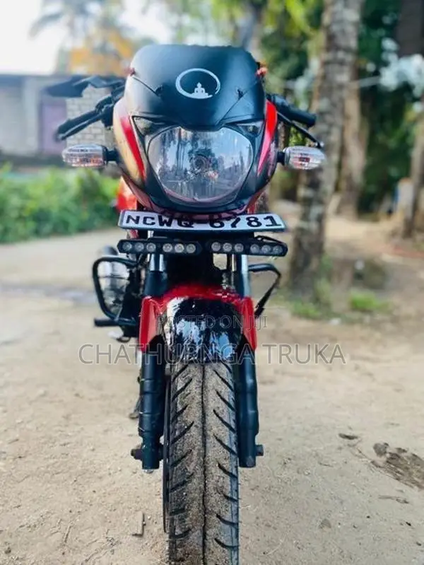Bajaj Pulsar 180 2011